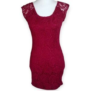 WET SEAL BURGUNDY LACE BODYCON DRESS SZ.S EUC.